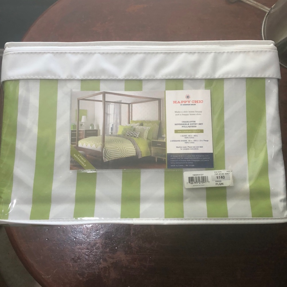 New Reversible duvet set (full/queen)